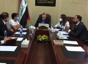     لجنة الصحة والبيئة برئاسة النائب د.جواد الموسوي  تستضيف وفدا من موظفي النقابة العامة لاداري وزارة الصحة في مقر اللجنة