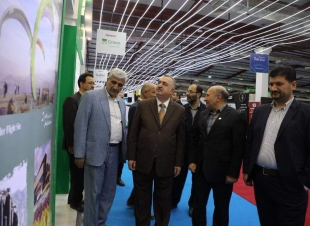 وكيل وزارة الخارجية عمر البرزنجي يزور المعرض الدولي للسياحة في السليمانية