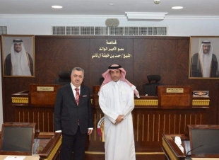 السفير عمر البزنجي يلتقي مع رئيس المجلس البلدي المركزي