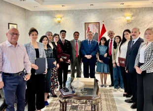 سفير جمهورية العراق لدى المملكة الأردنية الهاشمية يستقبل عدداً من الطلبة العراقيين المتفوقين الدارسين في الجامعات الأردنية