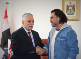 رئيس بعثة العراق في  الدنمارك يستقبل السيد هشام الذهبي مؤسس البيت العراقي للإبداع