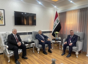 الوكيل البرزنجي يستقبل الأمين العام لمؤسسة حقوق الإنسان في العراق