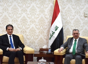 وكيل وزارة الخارجية للشؤون متعددة الأطراف والشؤون القانونية يستقبل رئيس كتلة الإتحاد الوطني الكوردستاني في مجلس النواب