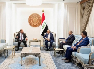 وزير المالية يلتقي رئيس اتحاد الصحفيين العرب