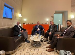 السفير البرزنجي يستقبل معالي وزير المالية ومعالي وزير الشباب والرياضة في مطار حمد الدولي