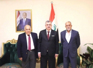 السفير عمر البرزنجي يستقبل السيد كاظم البزاز والسيد مستشار شؤون النفط والغاز في قطر