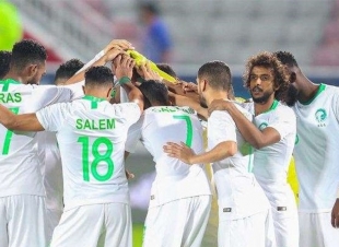 السعودية تقهر عُمان وتضرب موعداً مع قطر في نصف نهائي 