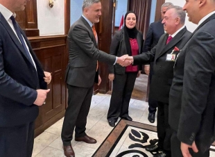 وكيل وزارة الخارجية للشؤون متعددة الأطراف والشؤون القانونية يُجري زيارةً لسفارة جمهورية العراق لدى مملكة هولندا 