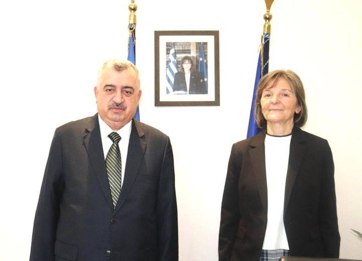 سفير جمهورية العراق لدى قطر يزور السفيرة هيليني ميشالوبولالو سفيرة الجمهورية الهلينية اليونانية لدى دولة قطر