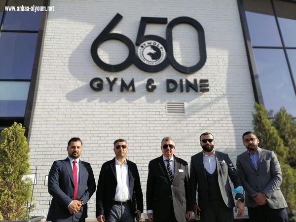 السفير عمر البرزنجي يزور مجموعة الحنظل الدولية في بغداد