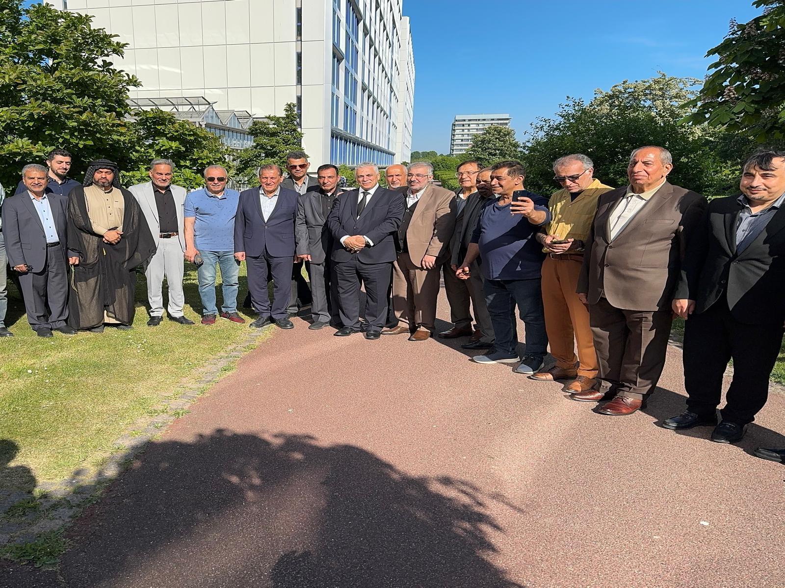 لقاء رئيس بعثة العراق في الدنمارك مع الجالية العراقية .