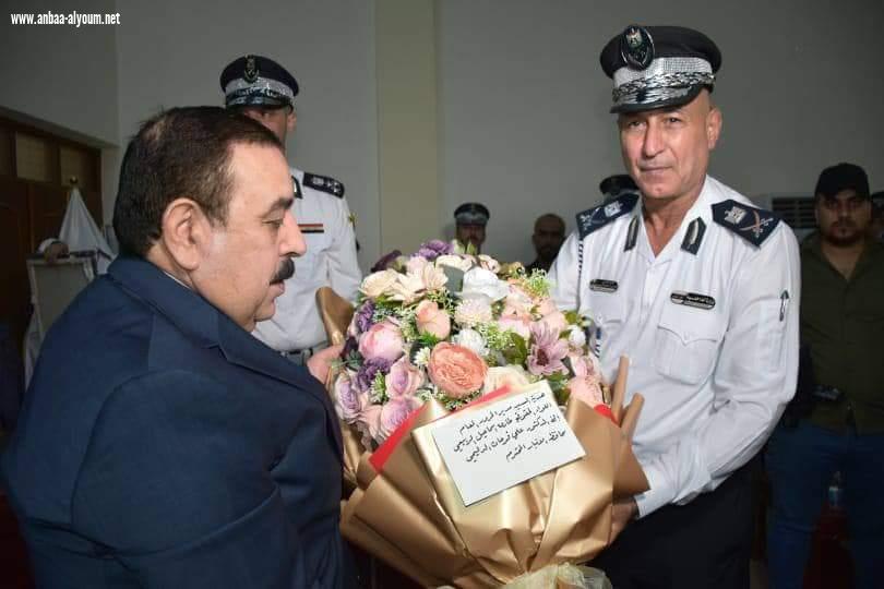 محافظ الانبار يكرم مدير مرور المحافظة الذي احيل على التقاعد ويثني على جهوده في ملف إعادة الاستقرار