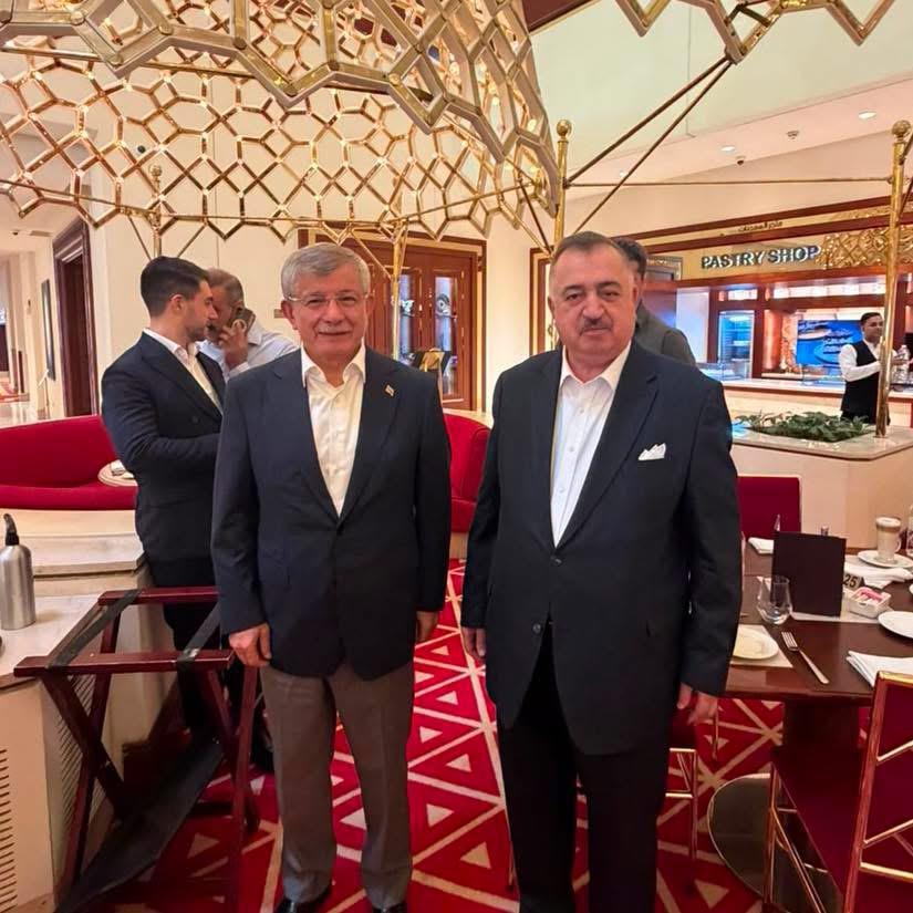 سفير جمهورية العراق لدى المملكة الأردنية الهاشمية يلتقي رئيس الوزراء التركي الأسبق أحمد داود أوغلو
