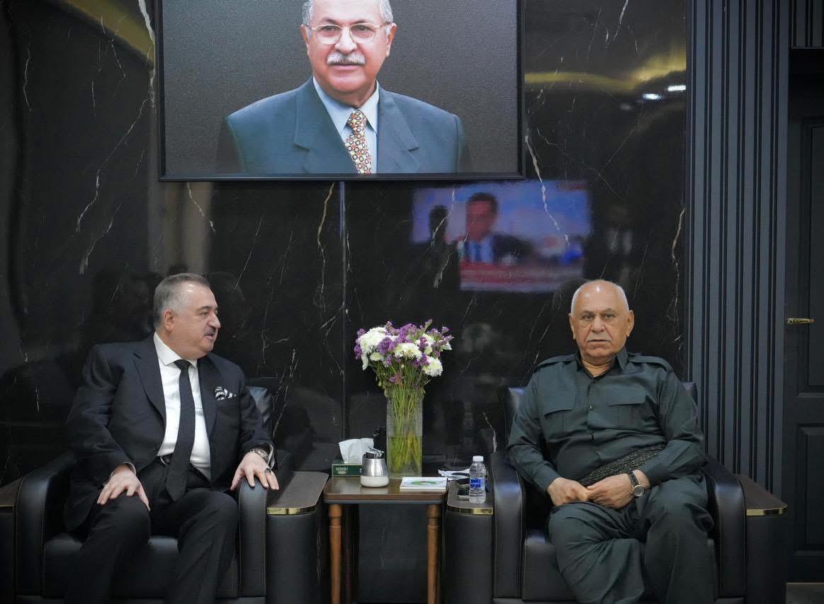 السيد نائب رئيس اقليم كوردستان العراق الشيخ جعفر الشيخ مصطفى يستقبل سفير جمهورية العراق في الاردن عمر البرزنجي