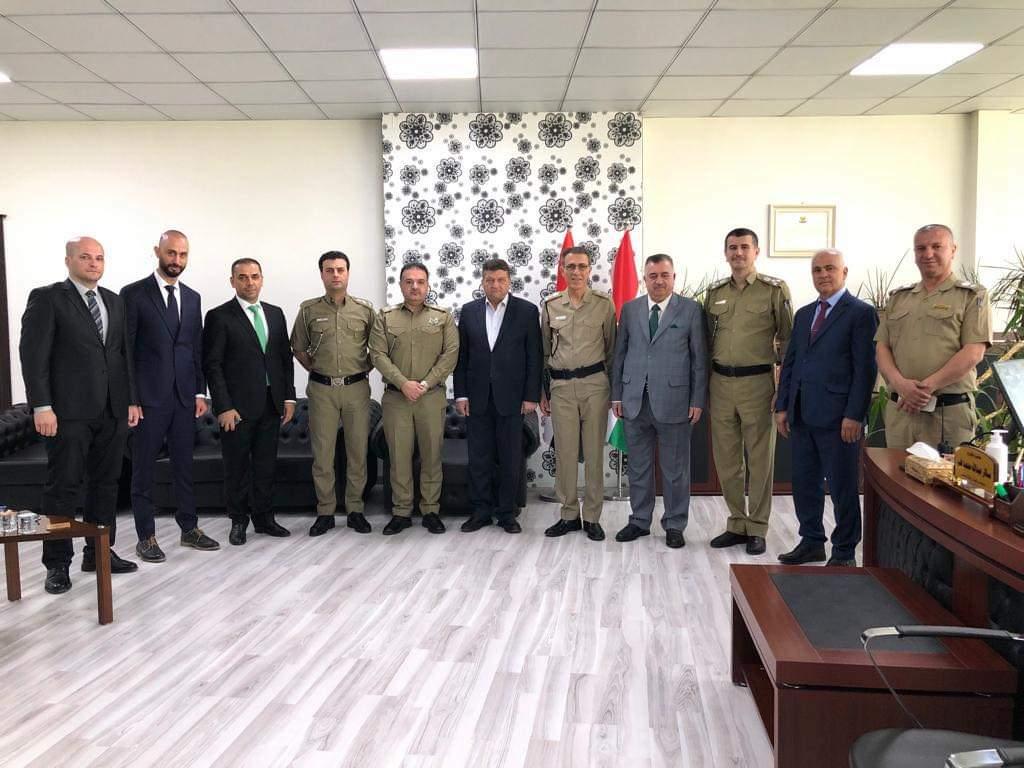 الوكيل البرزنجي يقدم التعازي إلى مدير دائرة جوازات محافظة السليمانية