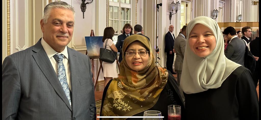 رئيس بعثة جمهورية العراق في كندا يشارك احتفالية العيد الوطني التركي