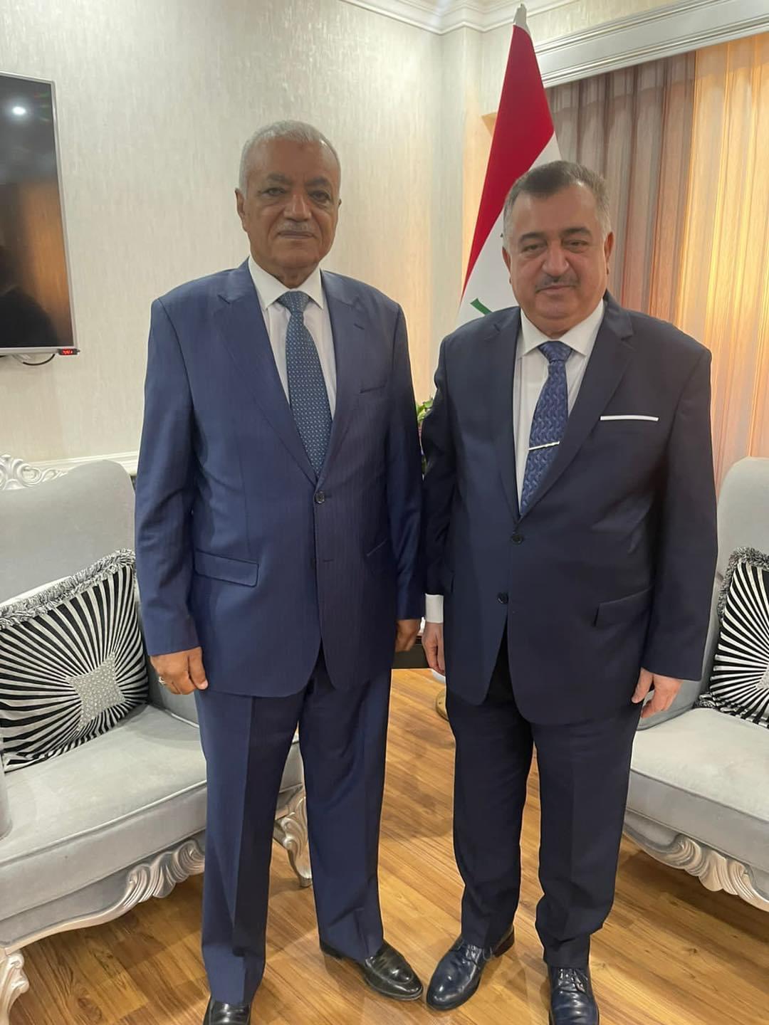 الوكيل البرزنجي يستقبل السفير علي العامري