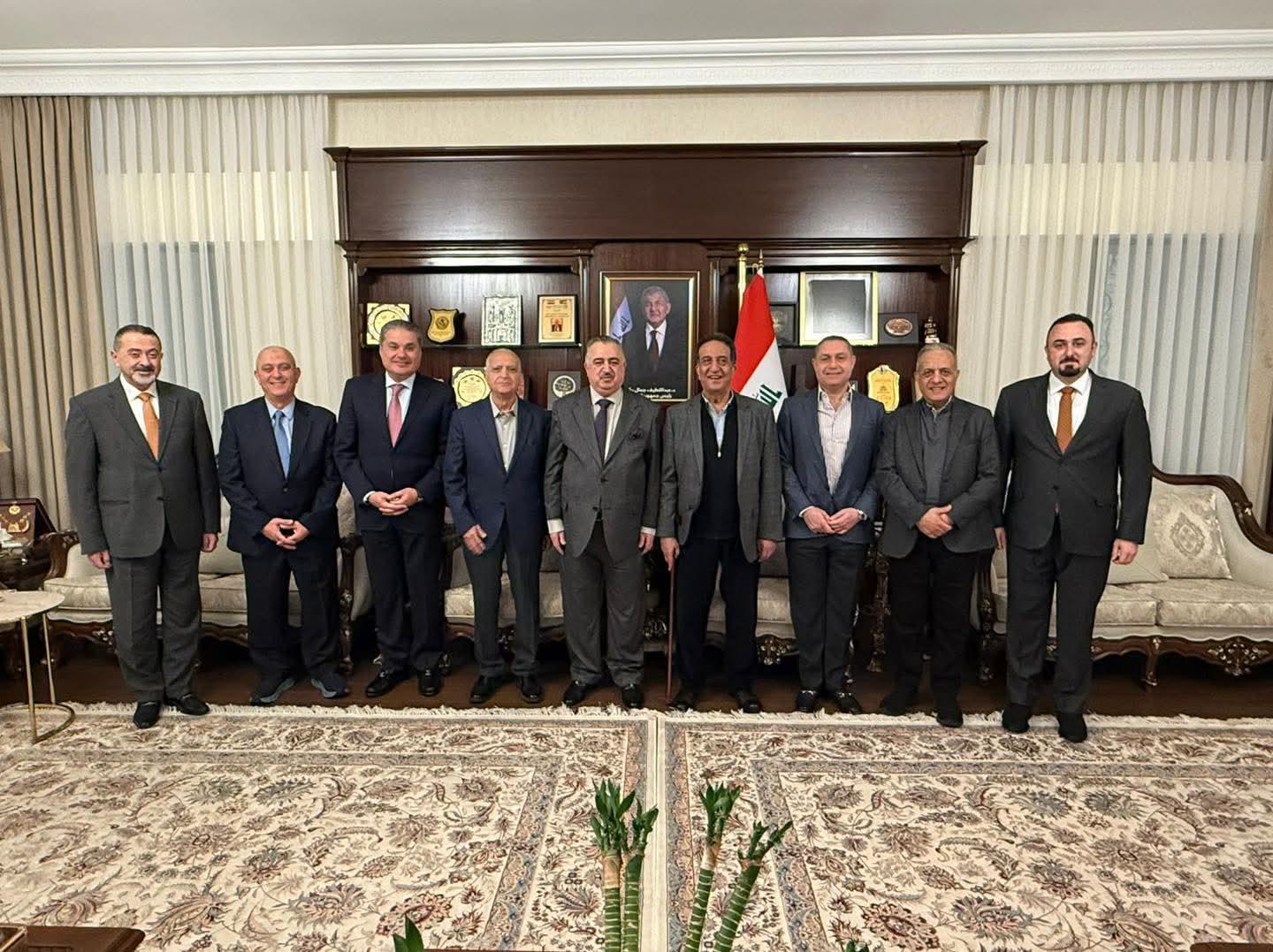 سفير جمهورية العراق لدى المملكة الأردنية الهاشمية يستقبل وزير خارجية جمهورية العراق السابق