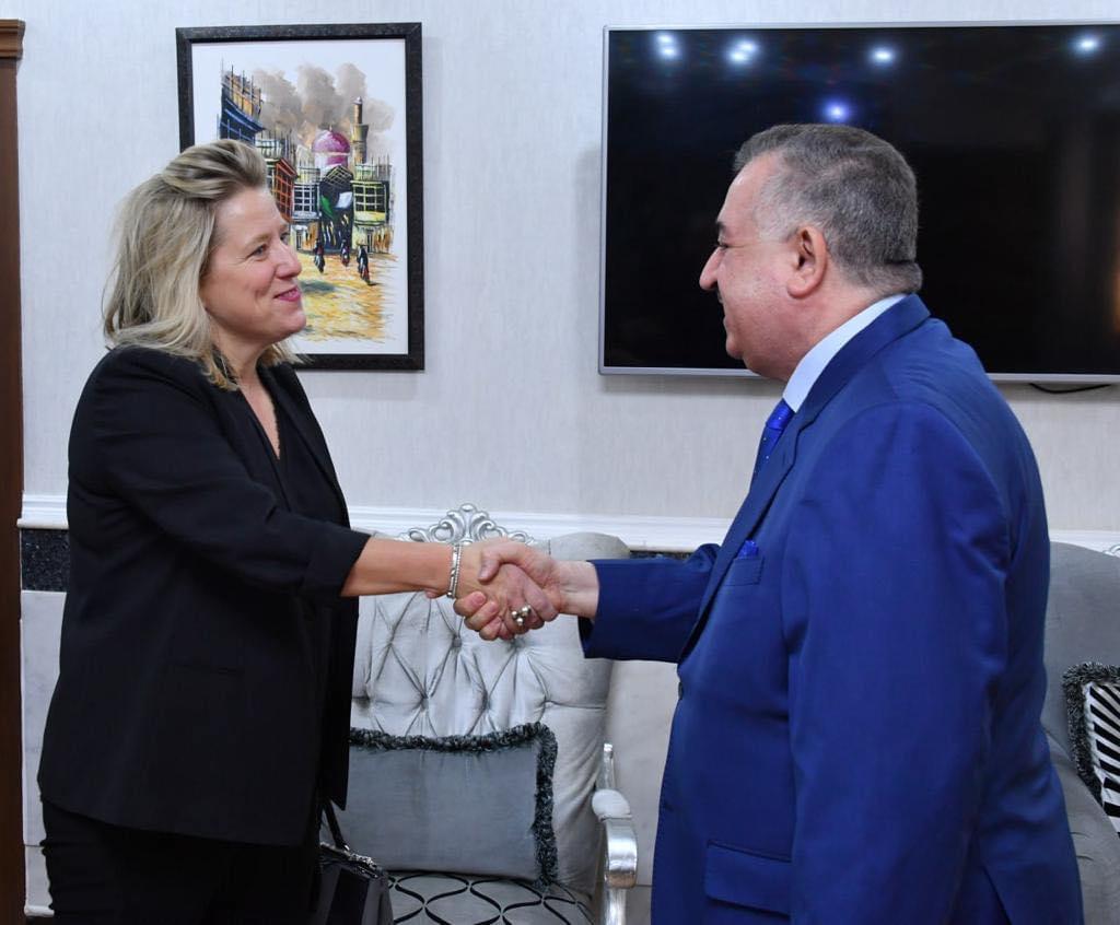 الوكيل البرزنجي يستقبل المستشار السياسي في السفارة الأمريكية في العراق