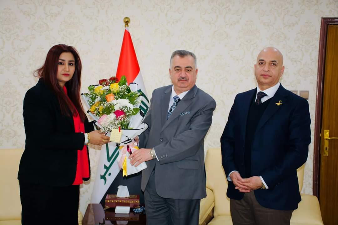   الوكيل البرزنجي يستقبل رئيس ممثلية الزرادشتيين في العراق