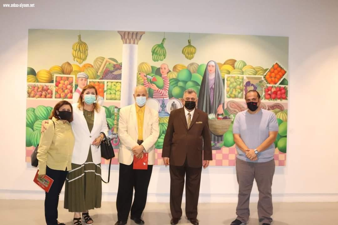 زار السفير عمر البرزنجي سفير جمهورية العراق لدى قطر معرض الفنان العراقي الكبير فيصل لعيبي