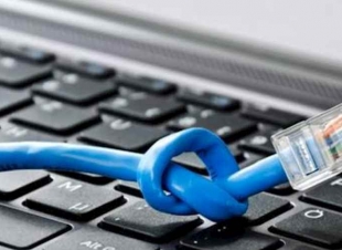 بعد إطلاقها في 4 مناطق.. الاتصالات: خدمة الإنترنت المجاني ستشمل مناطق جديدة