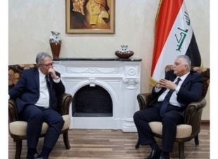 رئيس دائرة آسيا وأستراليا يبحث مع السفير الإندونيسيّ إمكانيَّة منح سمات الدخول للمواطنيين العراقيين أثناء وصولهم إلى المطارات الإندونيسيَّة