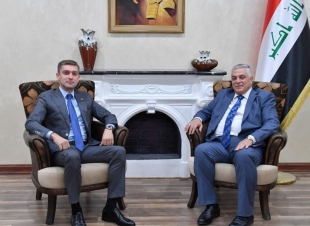 رئيس دائرة اسيا وستراليا يلتقي رئيس بعثة اذربيجان لدى بغداد