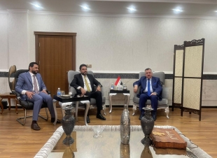 الوكيل البرزنجي يستقبل مسؤوليّ ملف النازحين وملف شؤون العشائر في محافظة الأنبار 