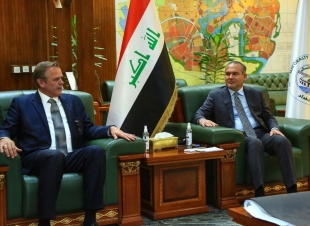   المعمار علاء معن يبحث خلال استقباله السفير الهولندي افاق  التعاون بين بغداد وأمستردام