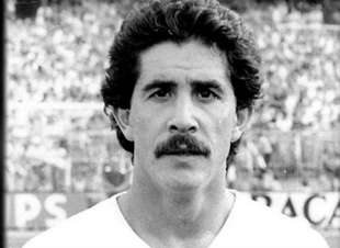 ريال مدريد ينعى وفاة أسطورة دفاعه