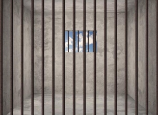 البرزنجي سجين سياسي تم اطلاق سراحه في مثل هذا اليوم قبل 38 سنة