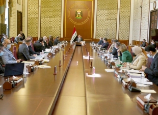 الكاظمي ينهي الجدل بشأن سعر صرف الدولار: ابتعدوا عن المزايدات فقد اتخذ القرار