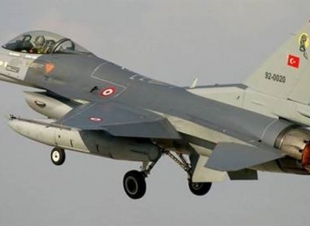 طائرات حربية تركية تقصف واديا في دهوك
