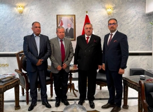 سفير جمهورية العراق لدى المملكة الأردنية الهاشمية يستقبل وفدًا من مستشفى المقاصد الخيرية