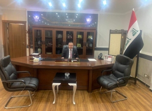 الوكيل البرزنجي يتلقى باقة ورد من وكيل جهاز الأمن الوطني للشؤون الأمنية بمناسبة تسنمه مهام منصبه الجديد                                    