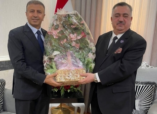 الوكيل البرزنجي يستقبل مدير عام الإستخبارات والأمن