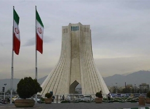 بينها العراق.. طهران تعلن موافقة واشنطن الإفراج عن أرصدتها في ثلاث دول